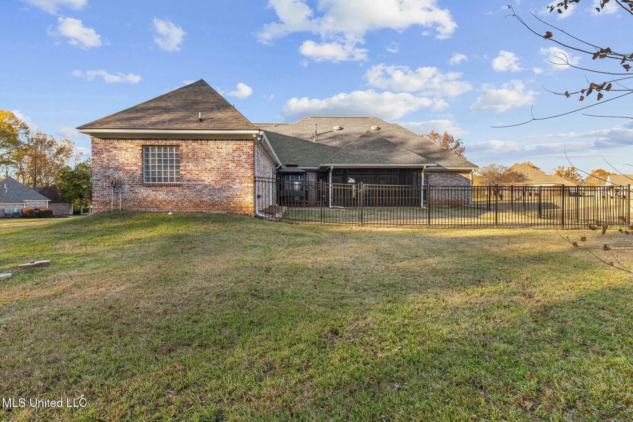215 Sunset Circle Madison, MS 39110 - Photo 49 of 63 tempImageLgcPXs