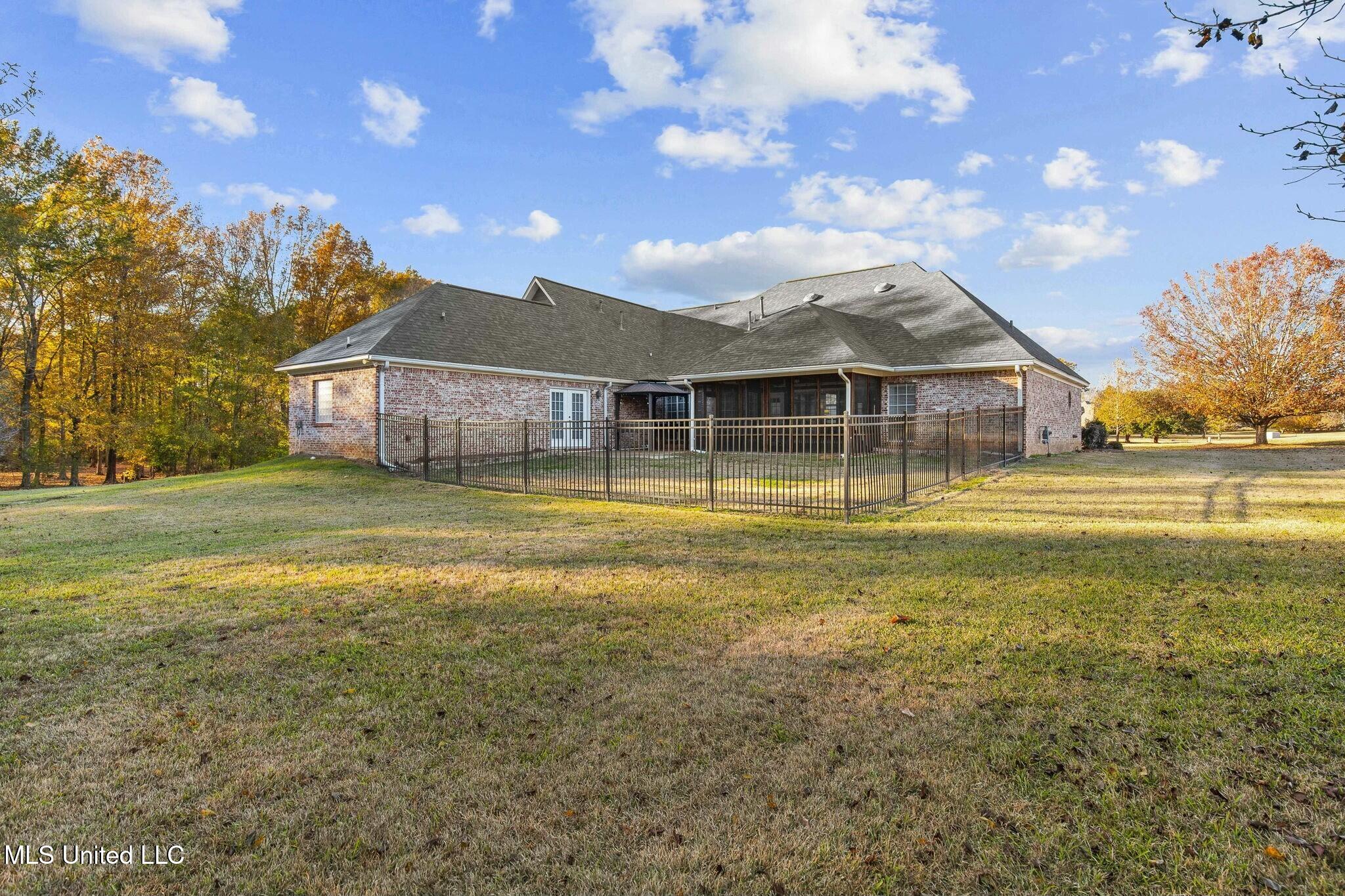215 Sunset Circle Madison, MS 39110 - Photo 52 of 63 tempImageK6FTIr