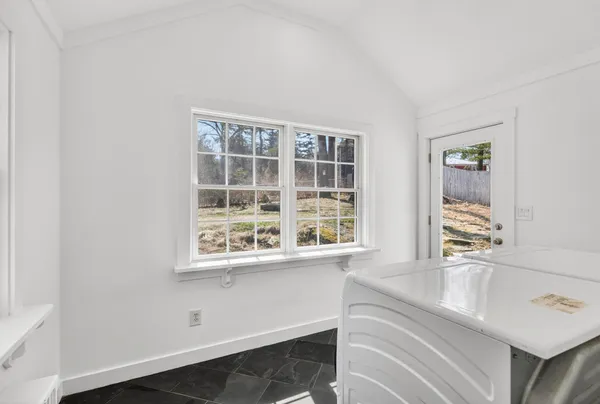 $739,900 | 60 Oakhurst Road, Cape Elizabeth, ME 04107