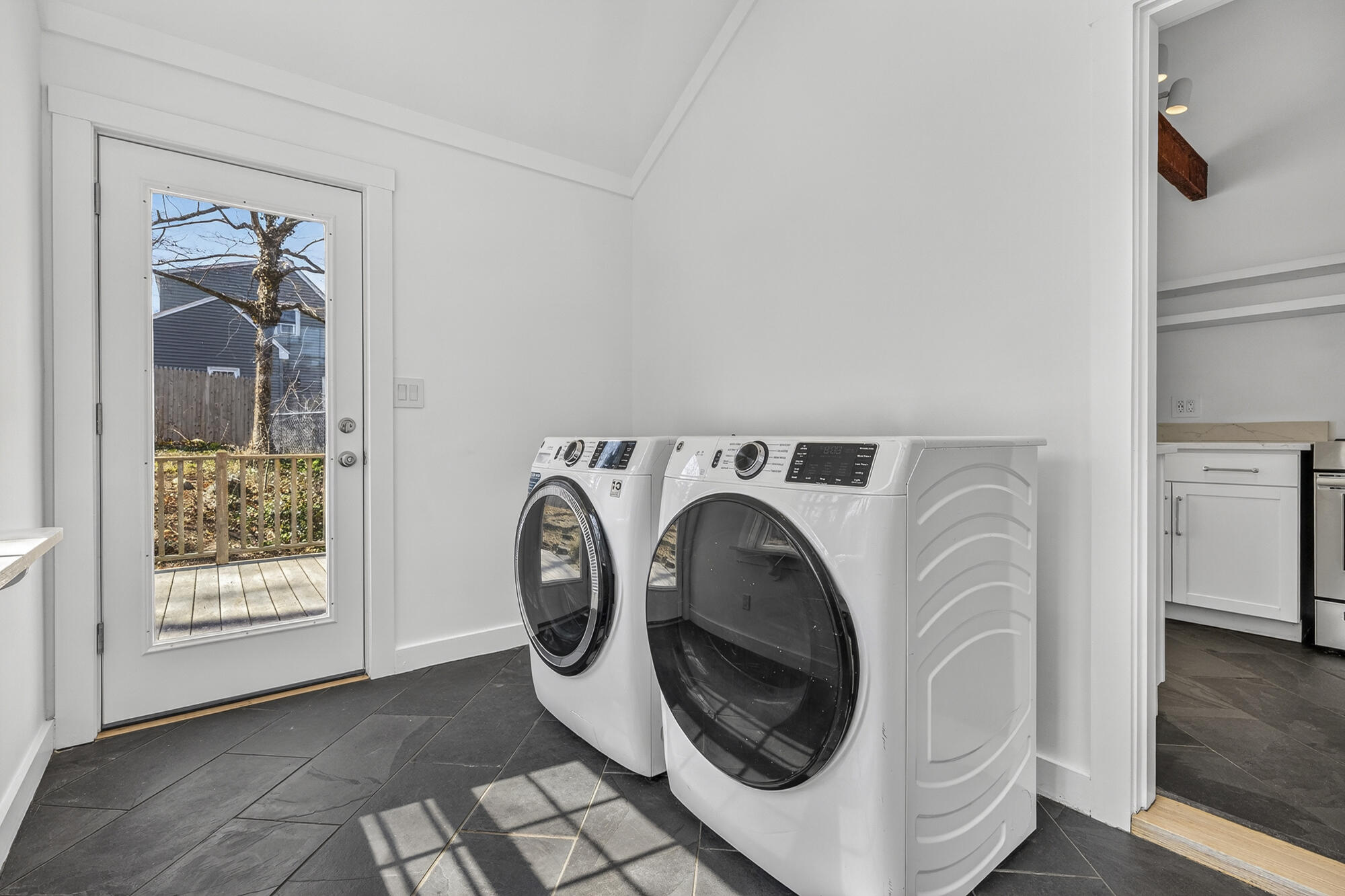 60 Oakhurst Road Cape Elizabeth, ME 04107 - Photo 12 of 56 60 Oakhurst_W5_11