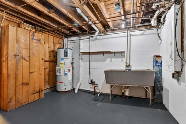 $739,900 | 60 Oakhurst Road, Cape Elizabeth, ME 04107