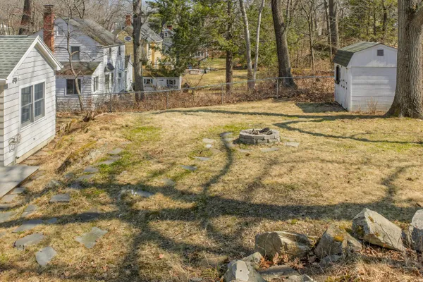 $739,900 | 60 Oakhurst Road, Cape Elizabeth, ME 04107