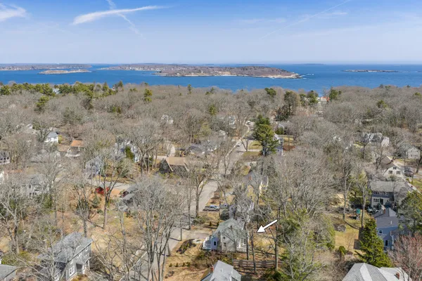 $739,900 | 60 Oakhurst Road, Cape Elizabeth, ME 04107