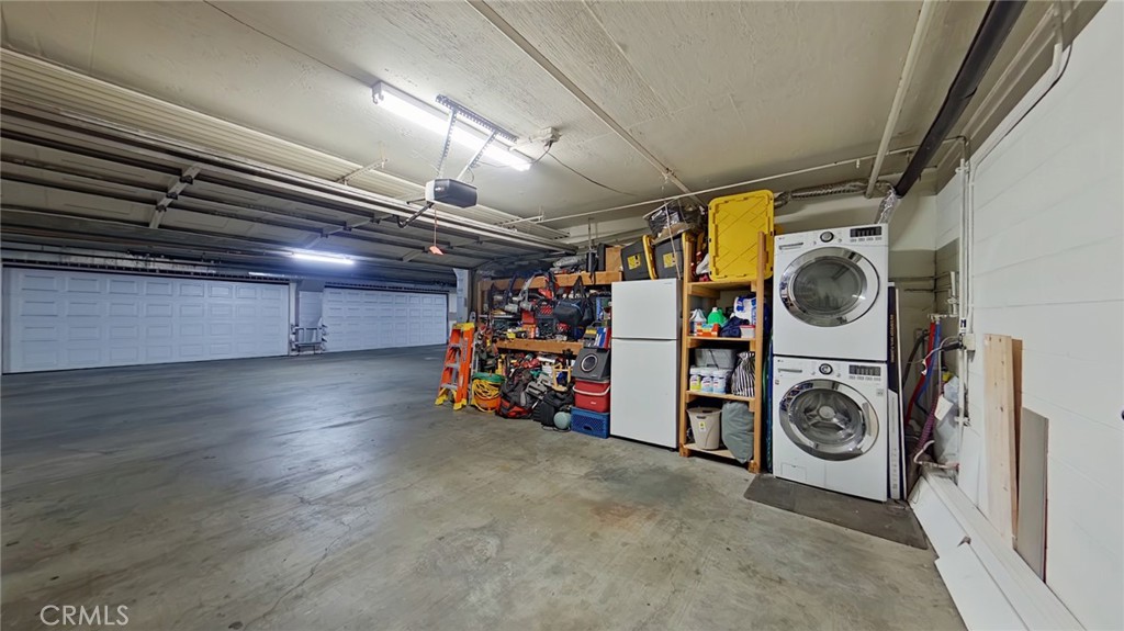 18347 Saticoy Street, Unit 6 Reseda, CA 91335 - Photo 27 of 28