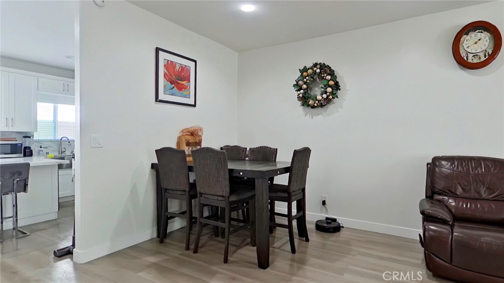 18347 Saticoy Street, Unit 6 Reseda, CA 91335 - Photo 9 of 28