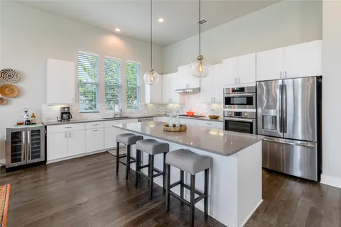 $550,000 | 6025 Seville Drive, Austin, TX 78724