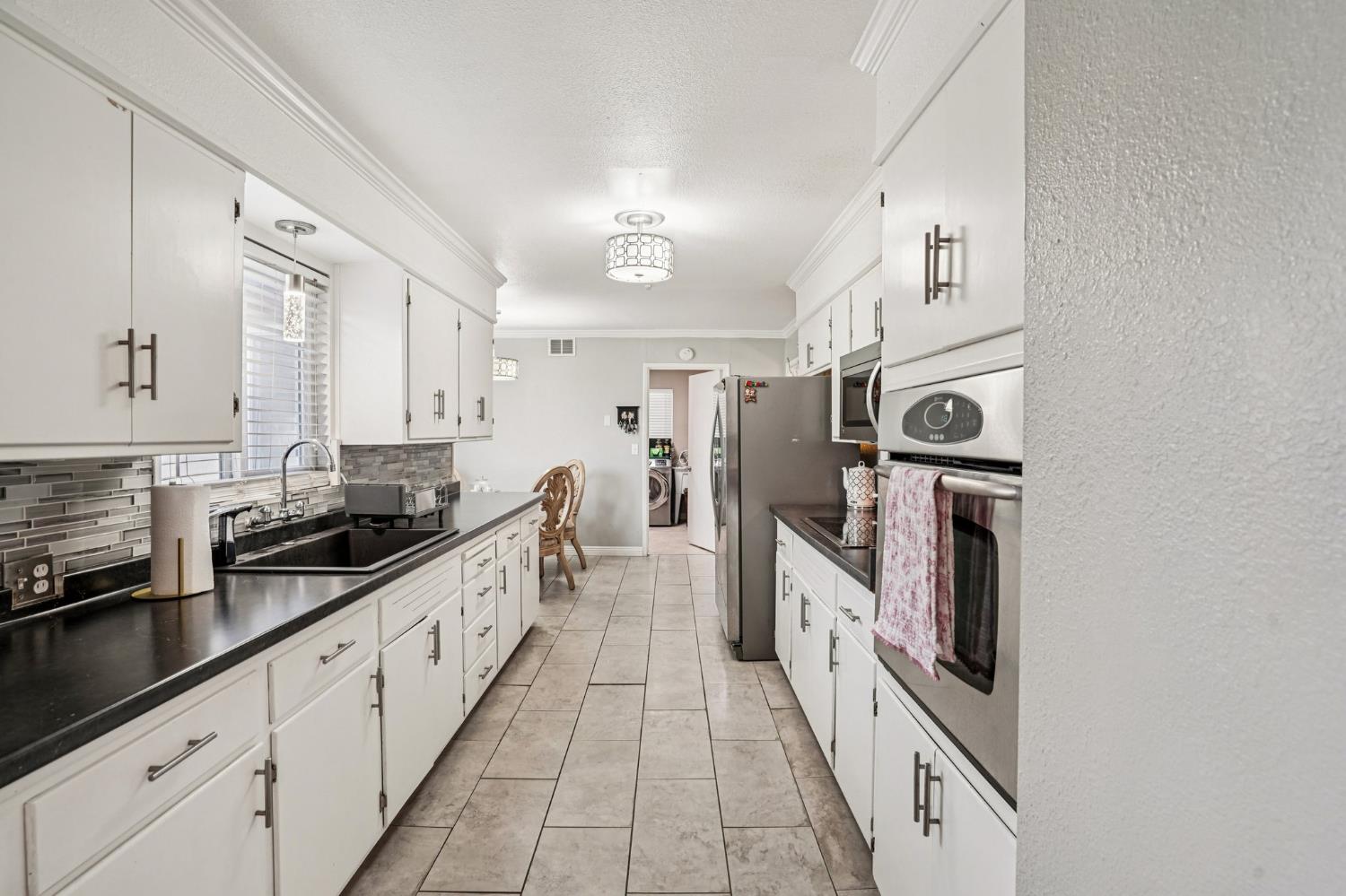 2020 Santa Rosa Way Stockton, CA 95209 - Photo 8 of 25