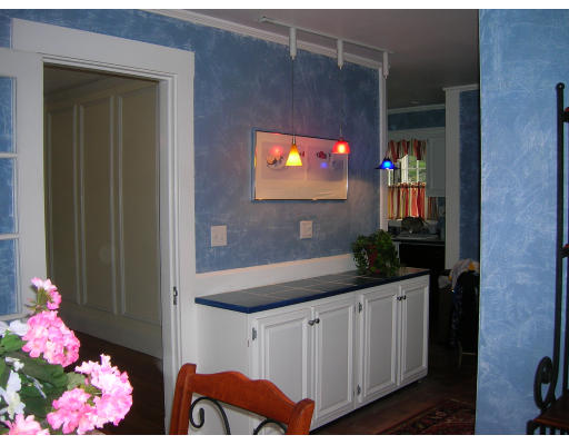 46 Lincoln Road Medford, MA 02155 - Photo 7 of 12 Gallery Image 7