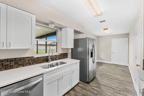 $299,900 | 986 Jettie Street Northeast, Palm Bay, FL 32907