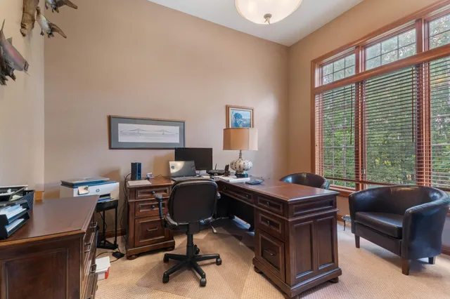 $1,175,000 | 1950 Middle Lane, Duluth, MN 55811