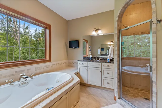 $1,175,000 | 1950 Middle Lane, Duluth, MN 55811
