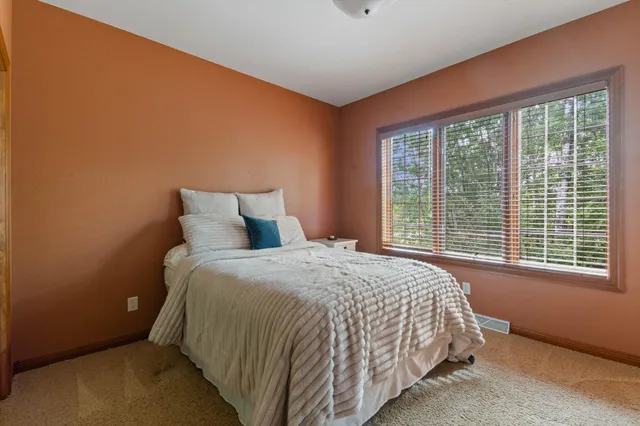 $1,175,000 | 1950 Middle Lane, Duluth, MN 55811