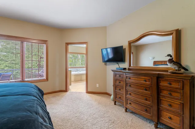 $1,175,000 | 1950 Middle Lane, Duluth, MN 55811