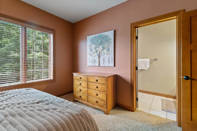 $1,175,000 | 1950 Middle Lane, Duluth, MN 55811