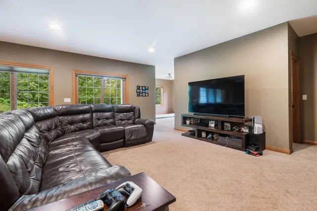 $1,175,000 | 1950 Middle Lane, Duluth, MN 55811