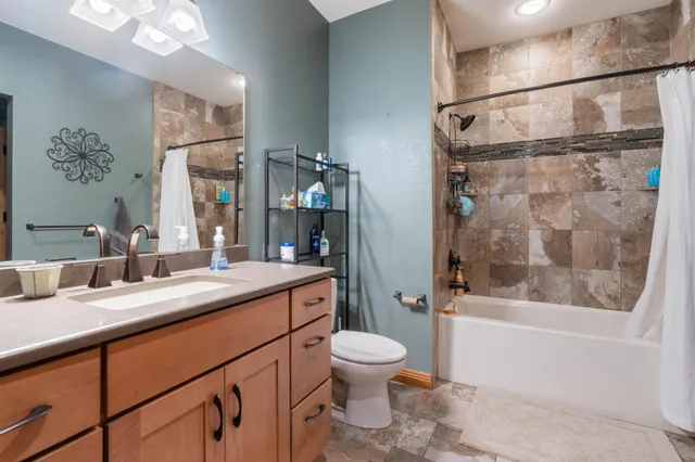 $1,175,000 | 1950 Middle Lane, Duluth, MN 55811