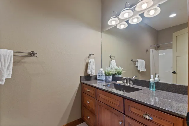 $1,175,000 | 1950 Middle Lane, Duluth, MN 55811