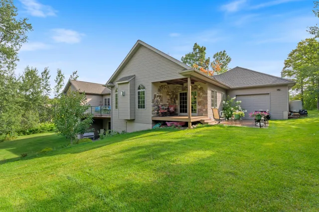 $1,175,000 | 1950 Middle Lane, Duluth, MN 55811