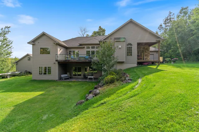 $1,175,000 | 1950 Middle Lane, Duluth, MN 55811