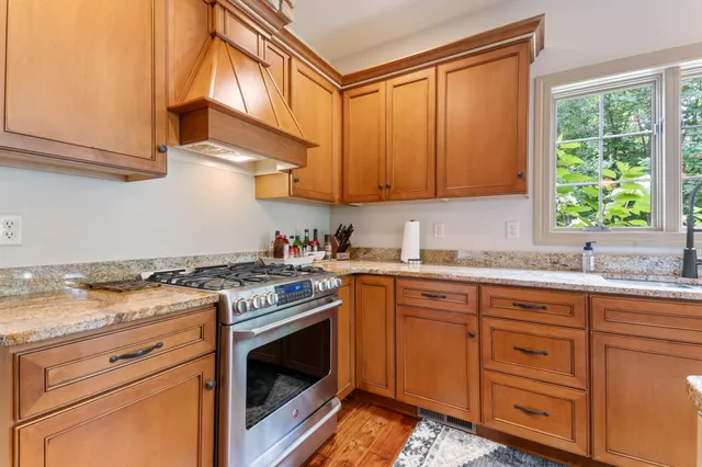 $1,175,000 | 1950 Middle Lane, Duluth, MN 55811