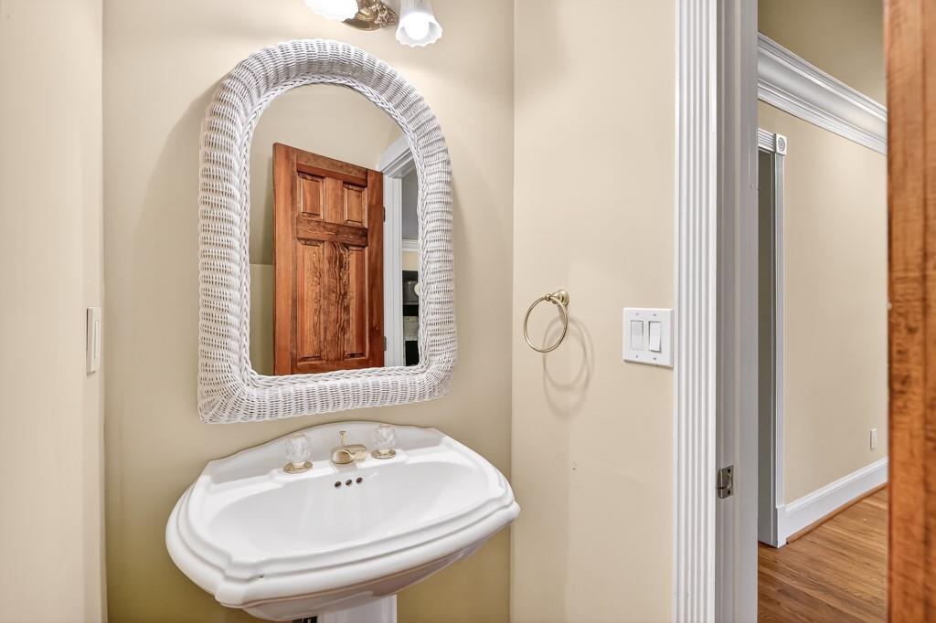 110 Park Ridge Circle Marietta, GA 30068 - Photo 8 of 22