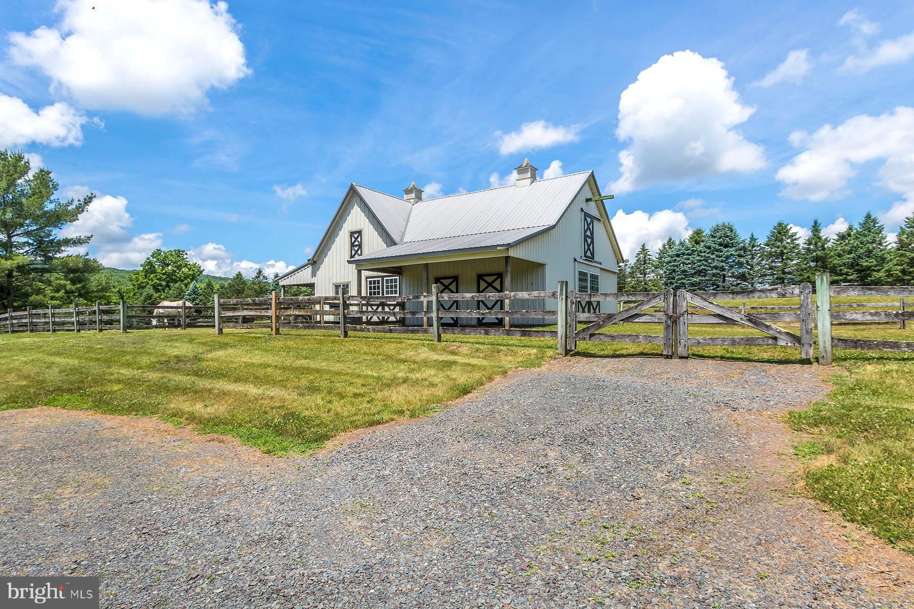 655 Kintner Road Kintnersville, PA 18930 - Photo 11 of 47 Barn