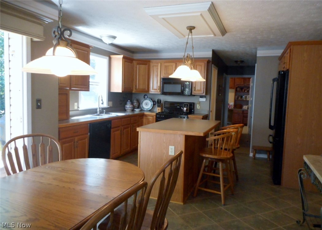 785 Brunsdorph Road Akron, OH 44333 - Photo 4 of 31