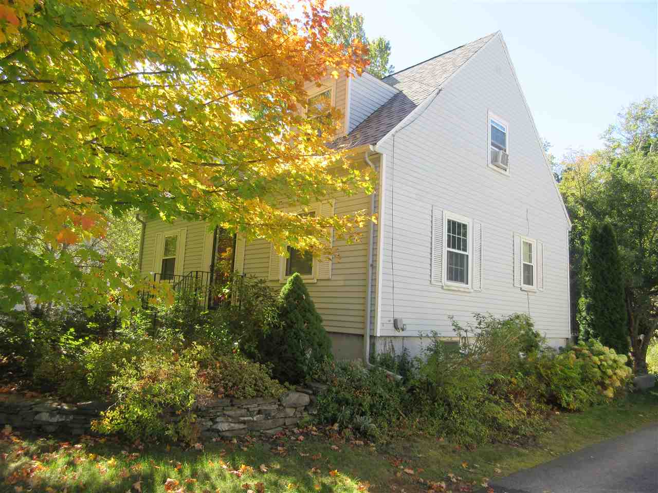 76 Washington Street Exeter, NH 03833 - Photo 2 of 35 Gallery Image 2