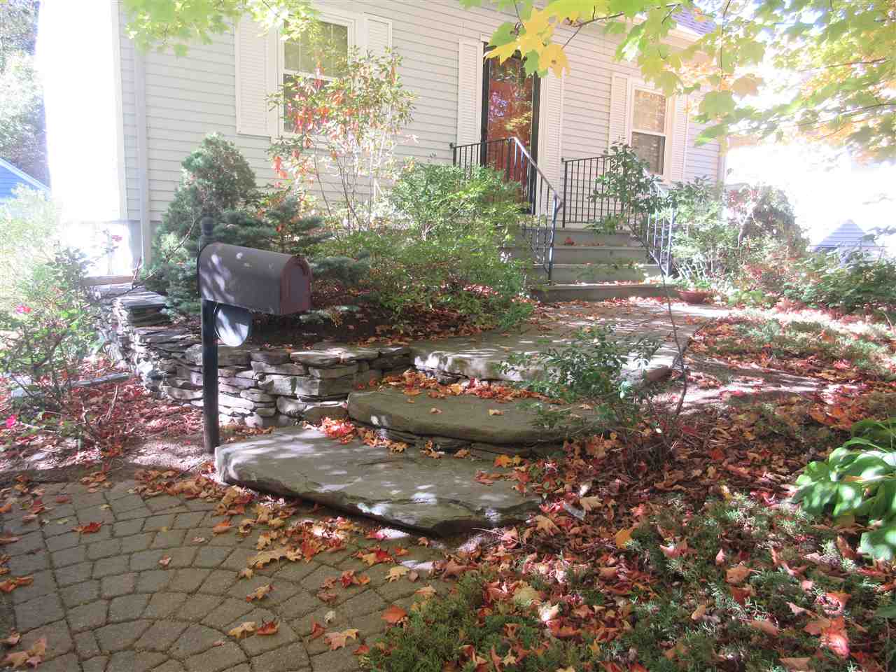 76 Washington Street Exeter, NH 03833 - Photo 3 of 35 Gallery Image 3