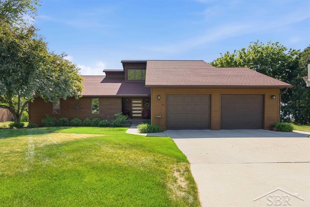 4448 North Verity Road Sanford, MI 48657 - Photo 3 of 59