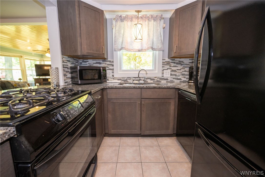 38 Wide Beach Road Brant, NY 14081 - Photo 5 of 48