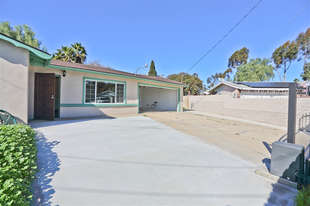 1020 Broadview Street Spring Valley, CA 91977 - Photo 7 of 22 Gallery Image 7
