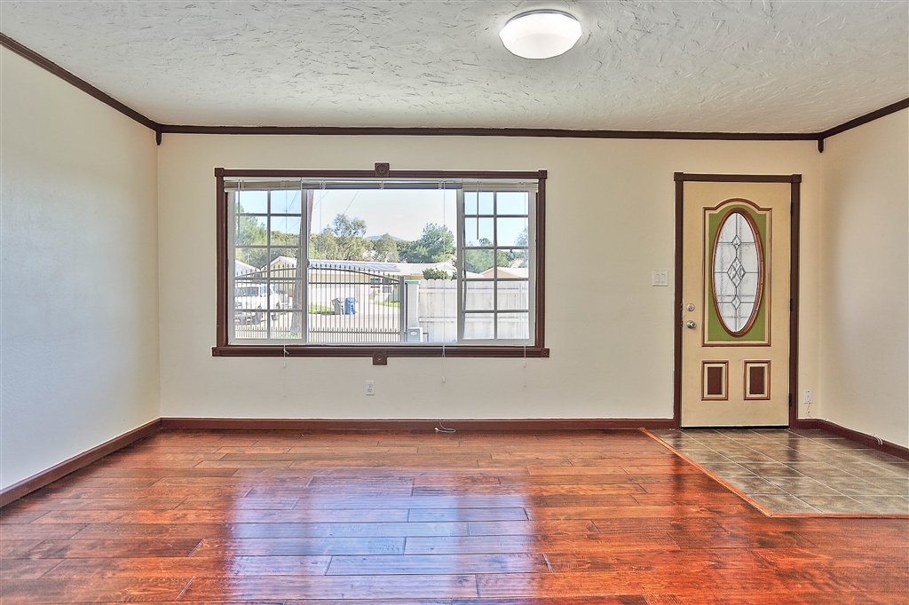 1020 Broadview Street Spring Valley, CA 91977 - Photo 8 of 22 Gallery Image 8
