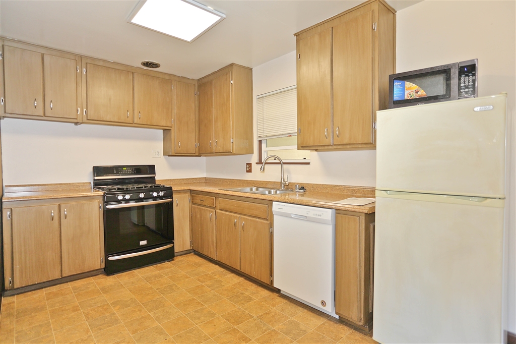 1020 Broadview Street Spring Valley, CA 91977 - Photo 9 of 22 Gallery Image 9