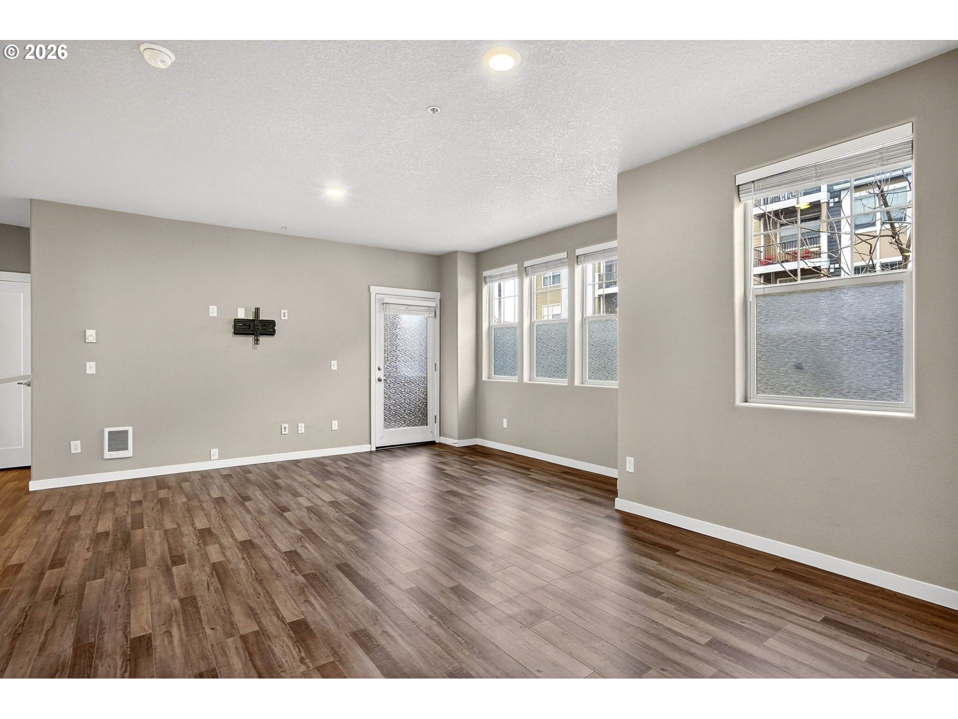 17193 Southwest Appledale Road, Unit 104 Beaverton, OR 97007 - Photo 11 of 36 Living Room