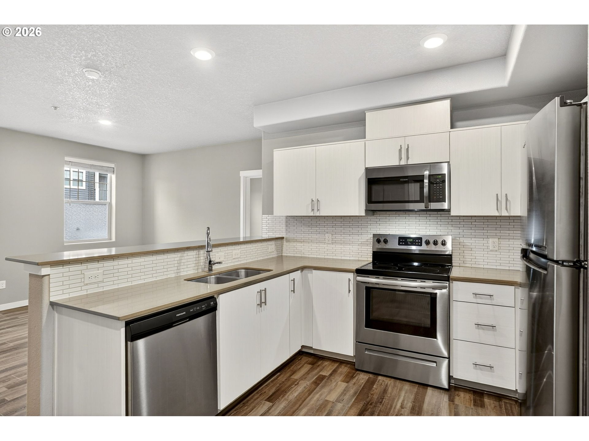 17193 Southwest Appledale Road, Unit 104 Beaverton, OR 97007 - Photo 13 of 36 Kitchen