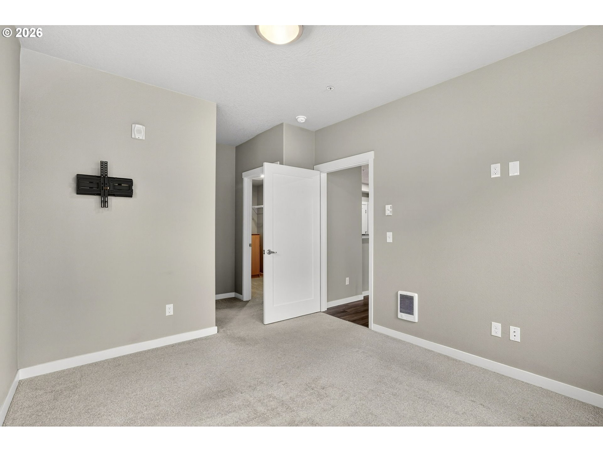 17193 Southwest Appledale Road, Unit 104 Beaverton, OR 97007 - Photo 16 of 36 Primary Bedroom