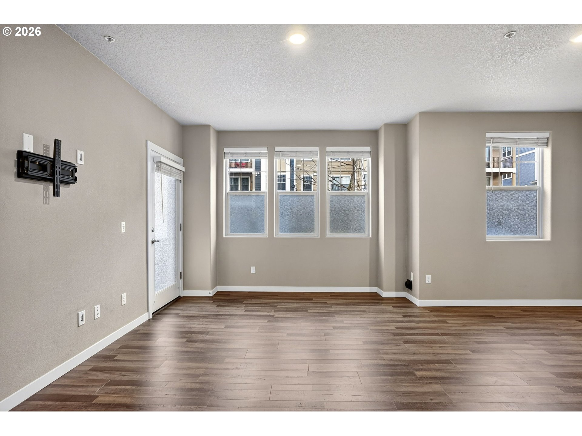 17193 Southwest Appledale Road, Unit 104 Beaverton, OR 97007 - Photo 8 of 36 Living Room