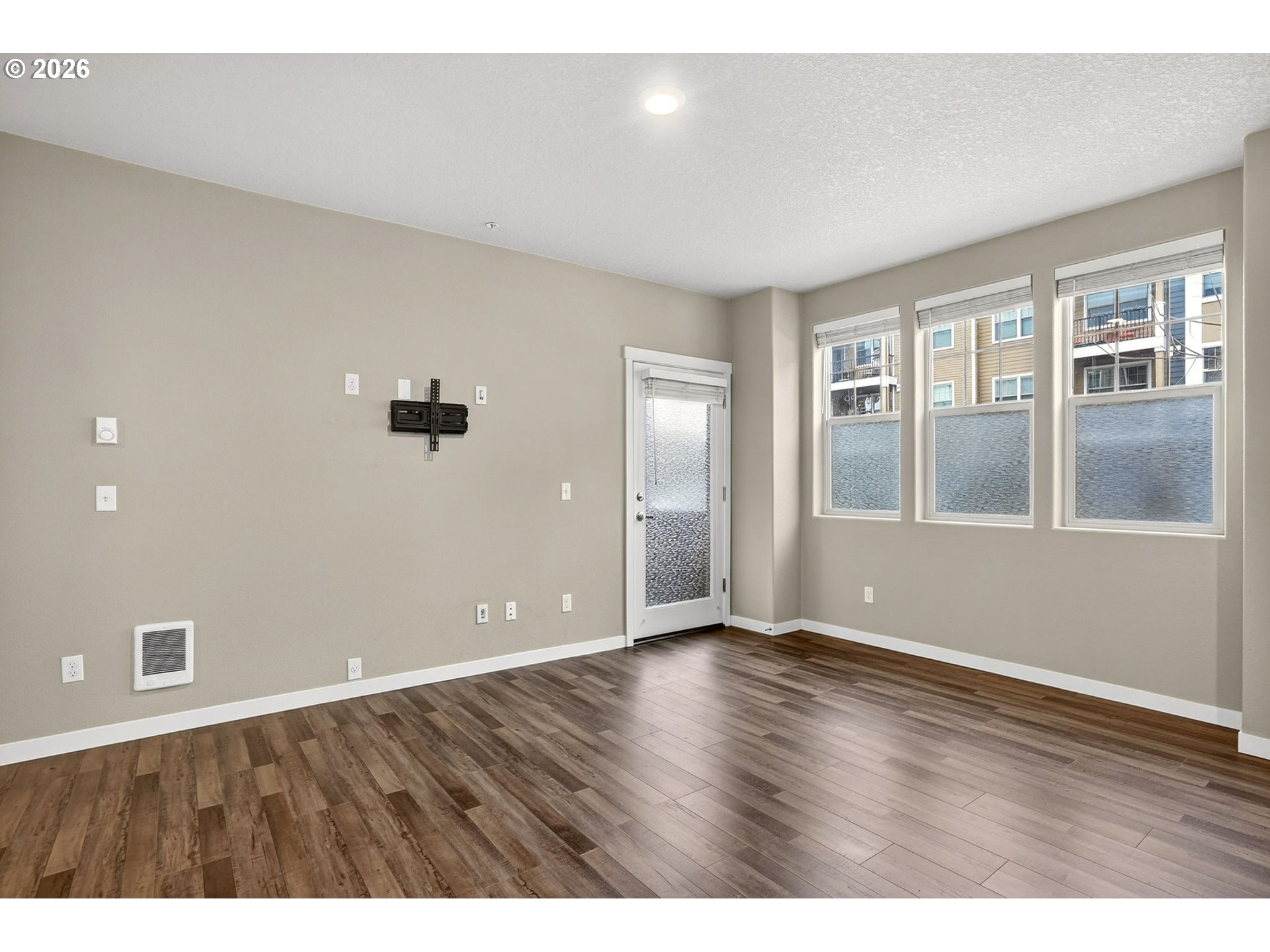 17193 Southwest Appledale Road, Unit 104 Beaverton, OR 97007 - Photo 9 of 36 Living Room
