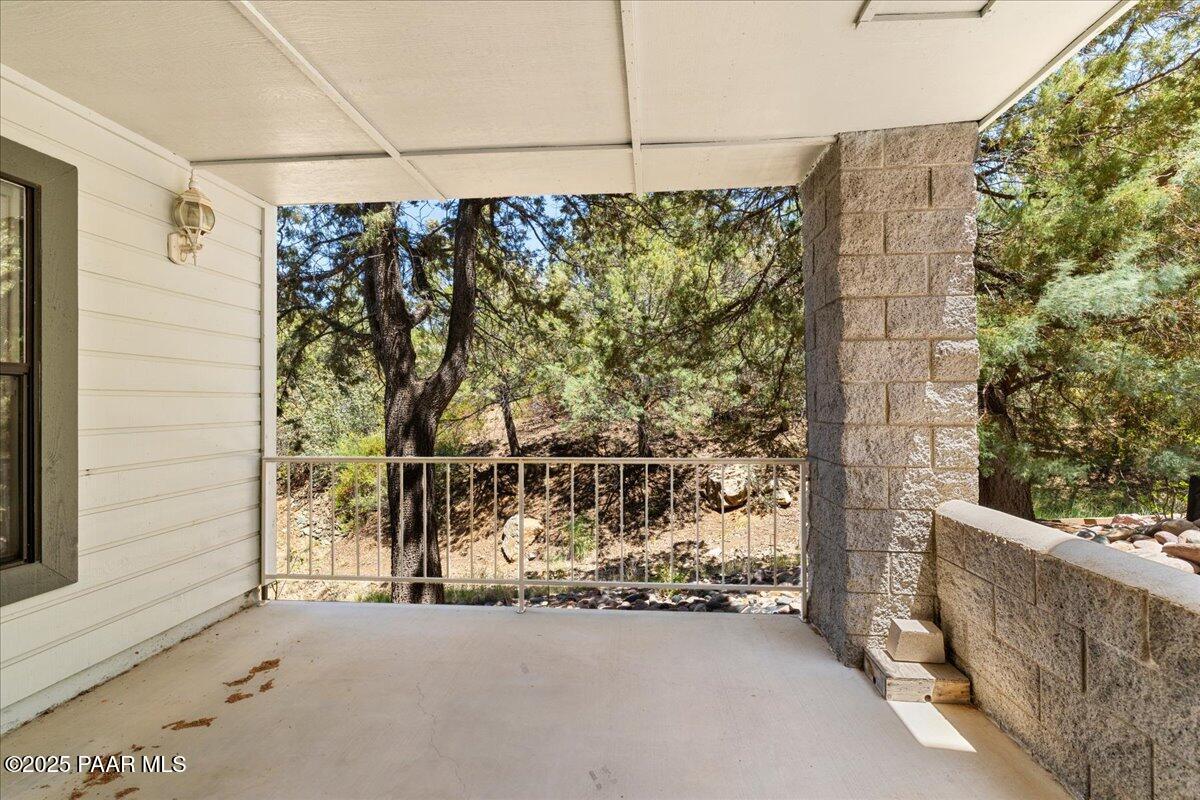 110 High Chaparral Loop Prescott, AZ 86303 - Photo 23 of 37 24-Patio