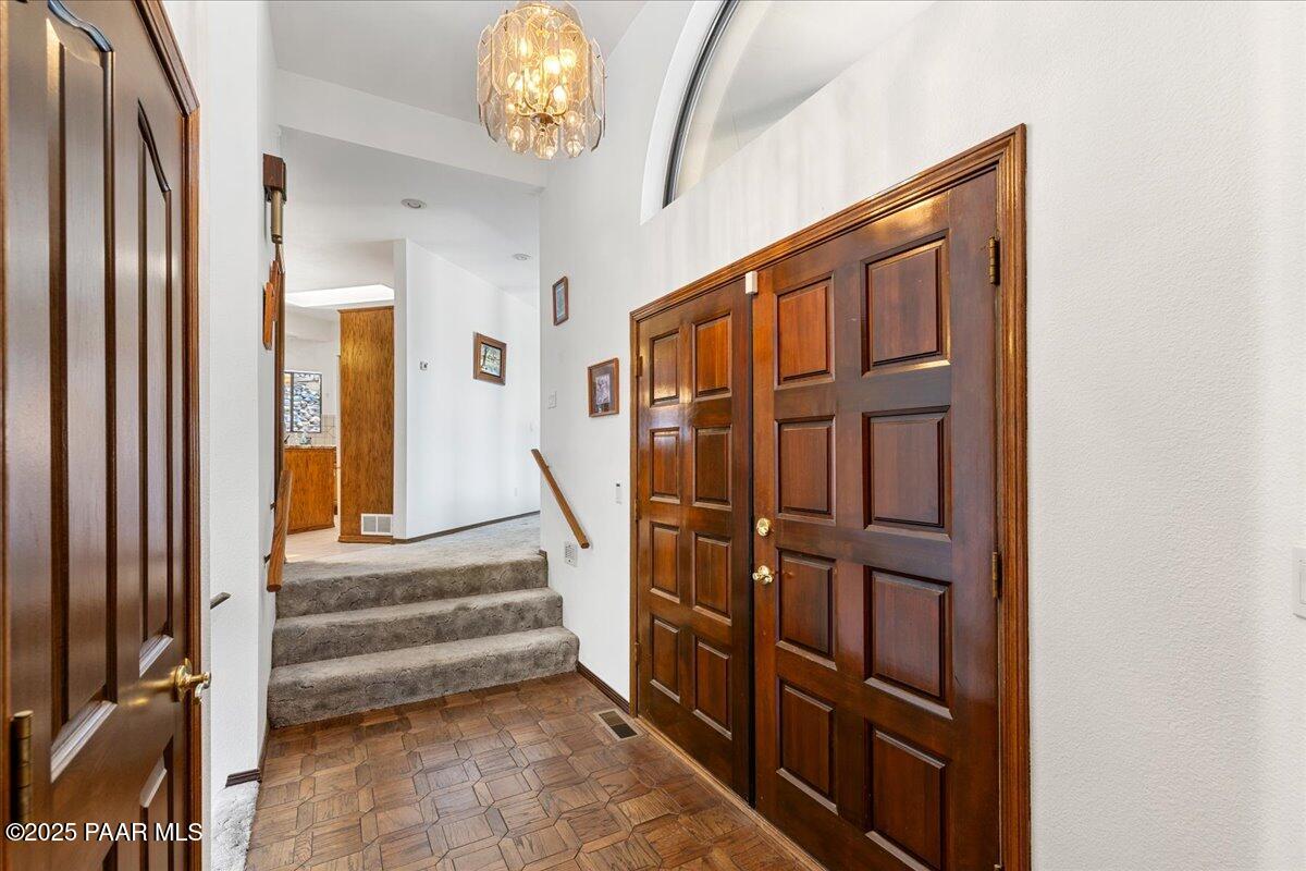 110 High Chaparral Loop Prescott, AZ 86303 - Photo 5 of 37 06-Foyer