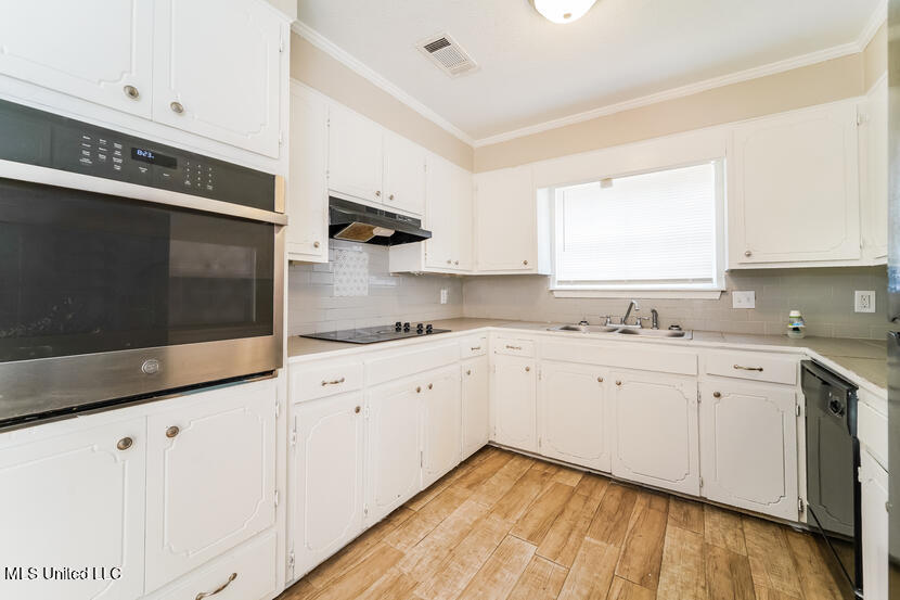 646 Spryfield Road Jackson, MS 39212 - Photo 5 of 15 004-photo-kitchen-13077806