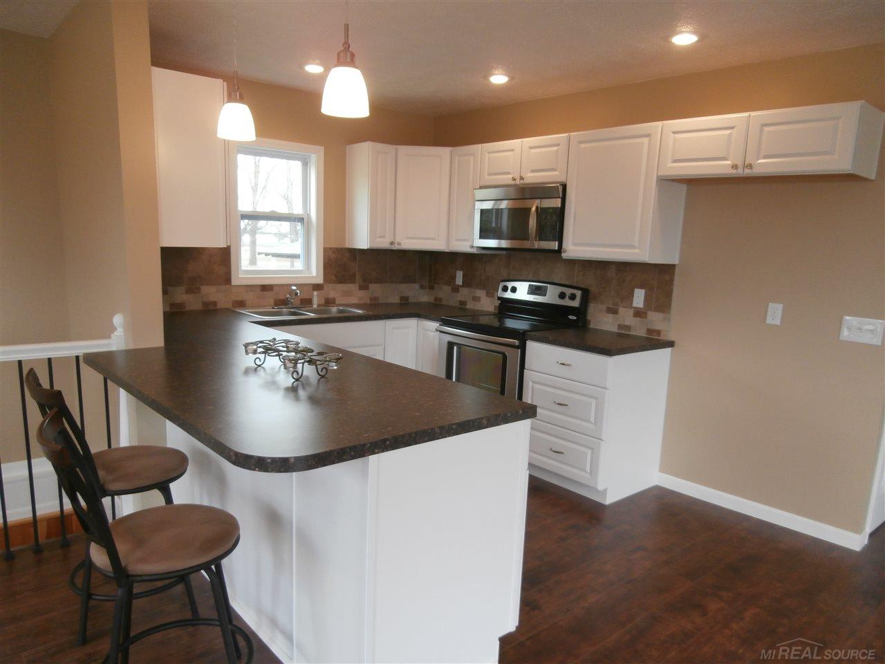 8495 South State Road Bancroft, MI 48414 - Photo 3 of 23 31237339-2.JPG