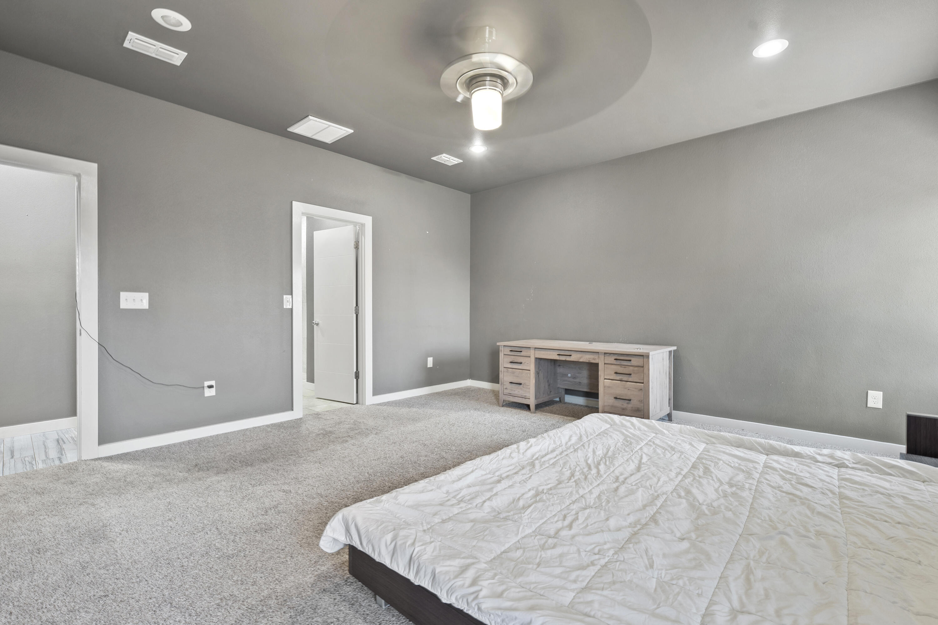 2107 101st Street Lubbock, TX 79423 - Photo 16 of 28 DSC04972