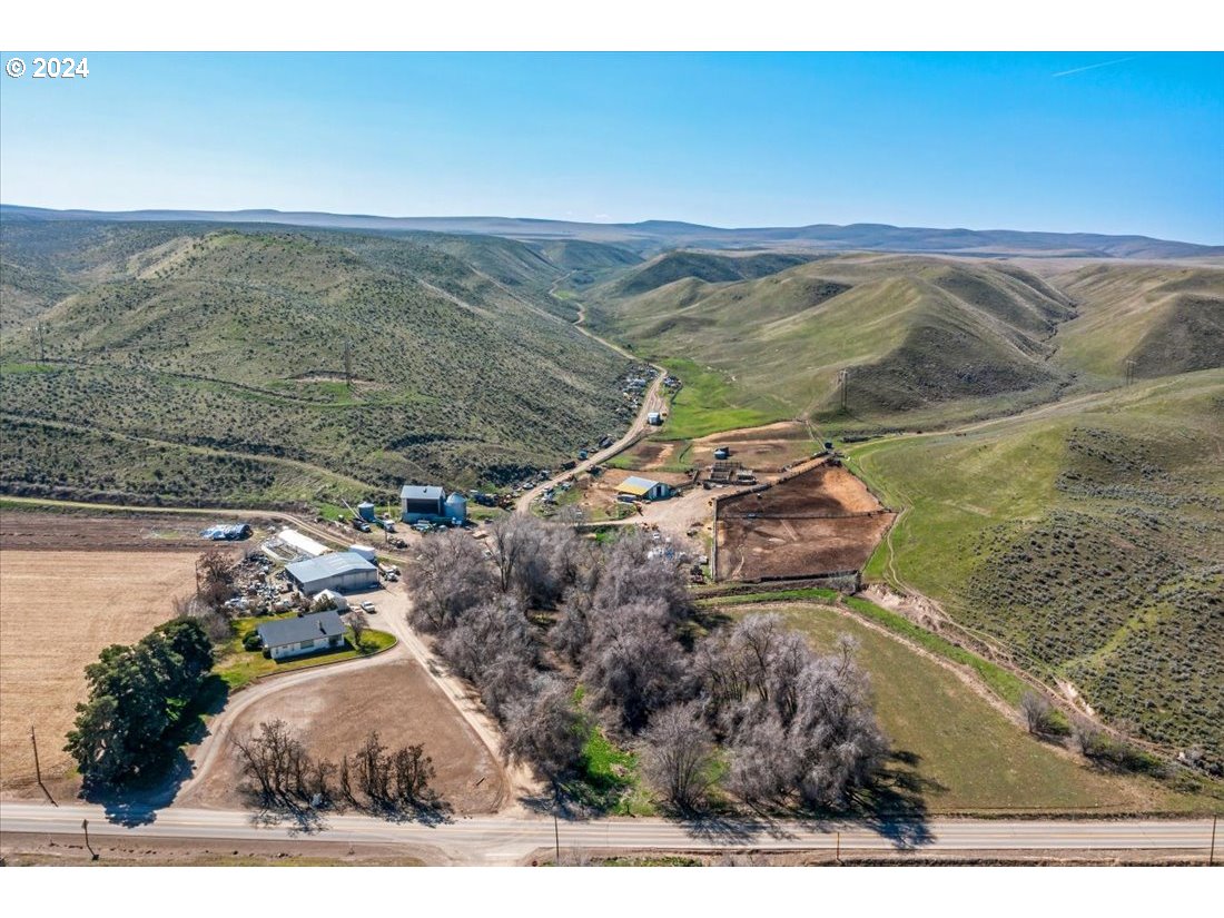 5645 Highway 201 Ontario, OR 97914 - Photo 17 of 32