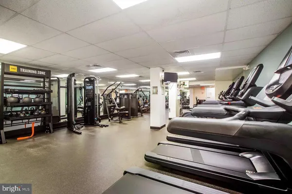 $4,300 | 1200 North Nash Street, Unit 515, Arlington, VA 22209