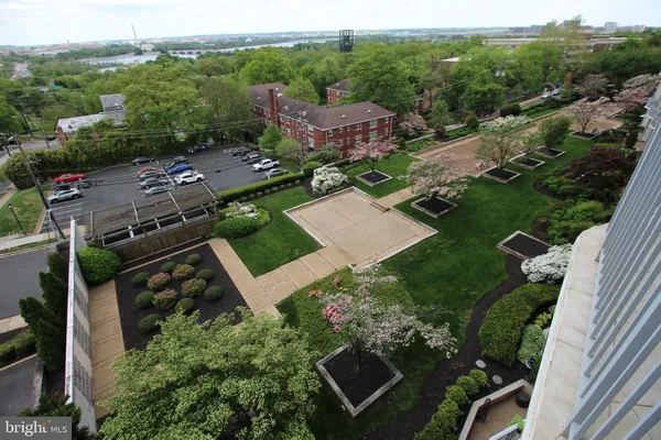 $4,300 | 1200 North Nash Street, Unit 515, Arlington, VA 22209