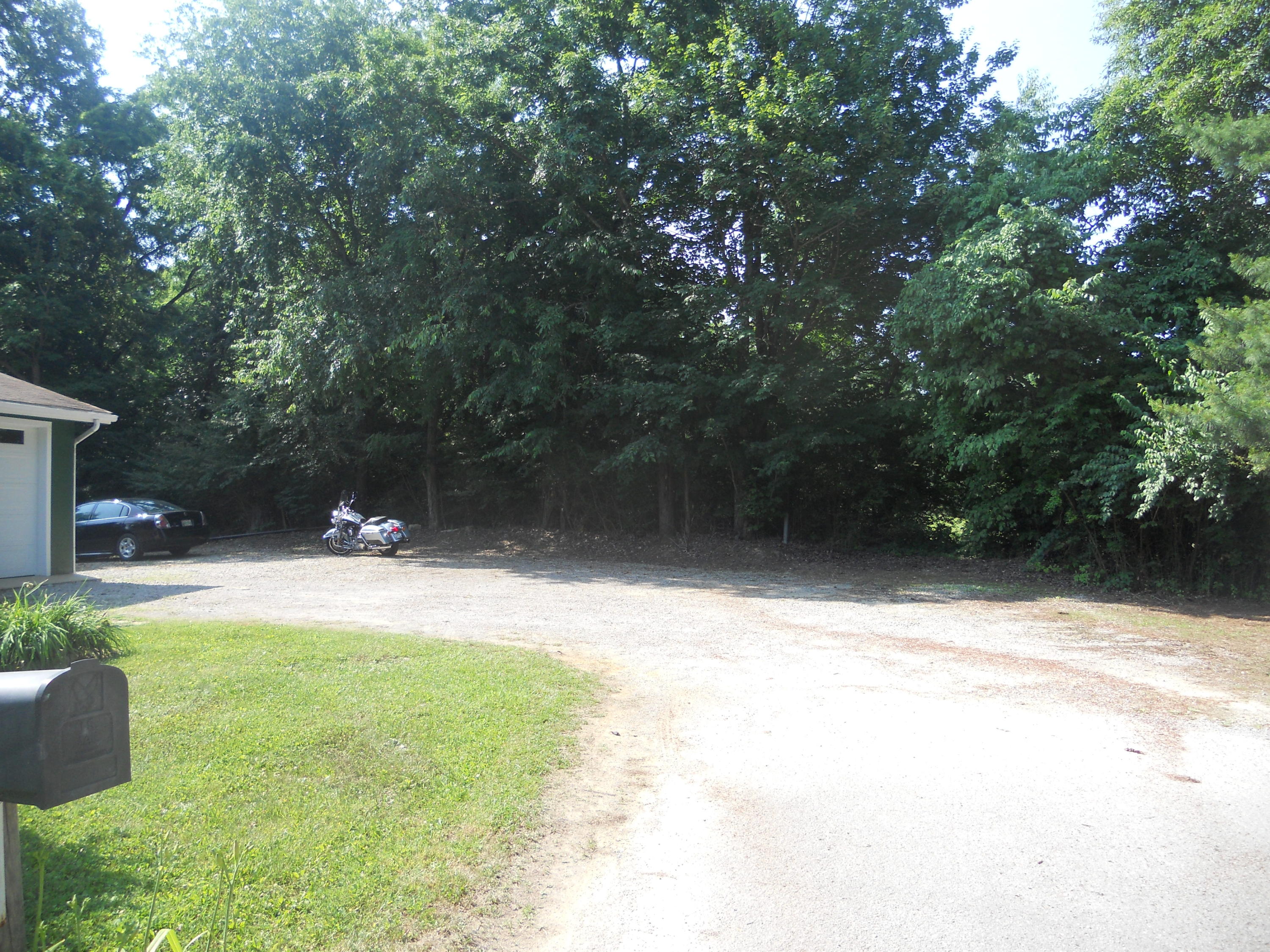 1049 Roysden Road Jamestown, TN 38556 - Photo 8 of 20 008