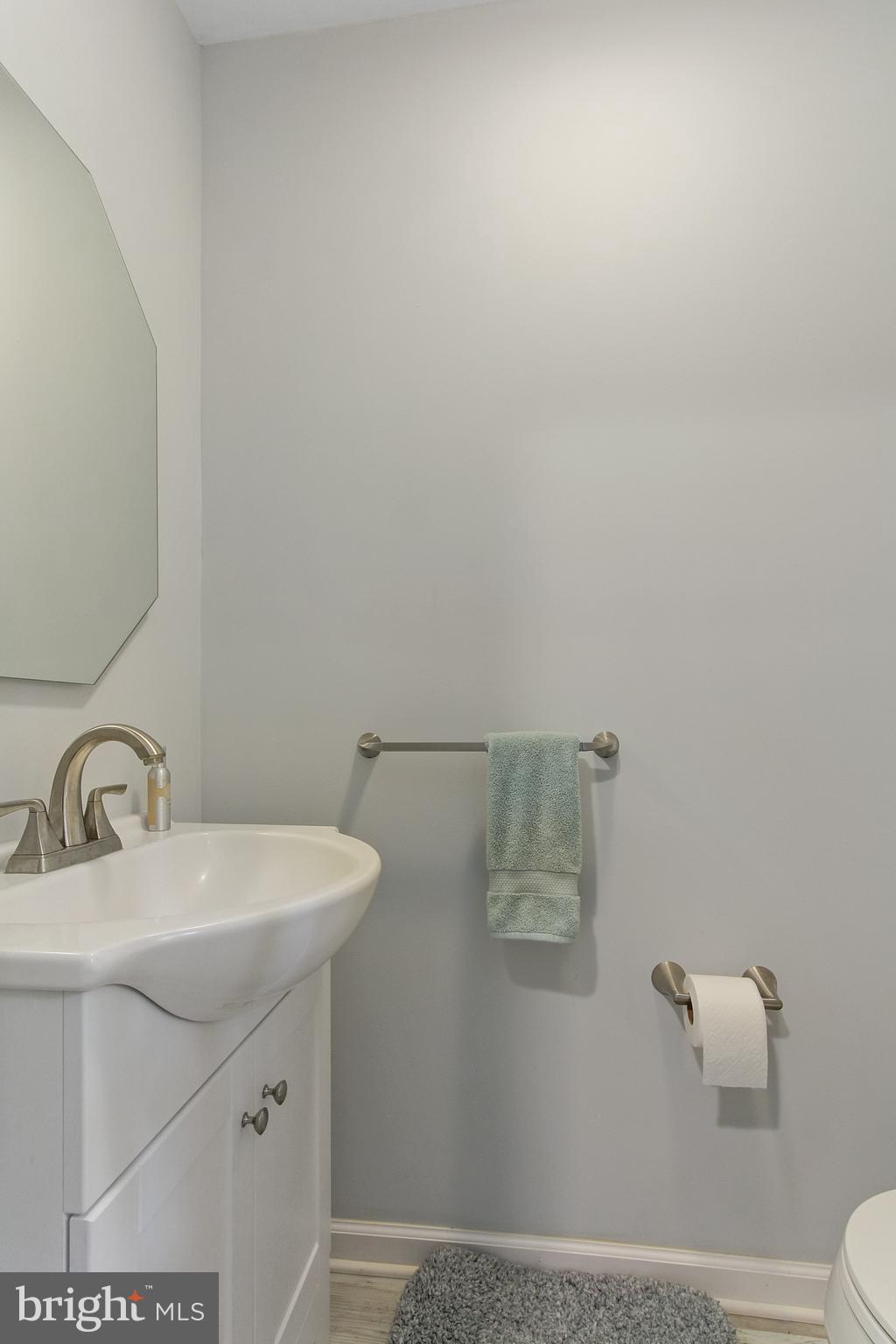 378 Chestnut Hill Road York, PA 17402 - Photo 13 of 28 Gallery Image 13