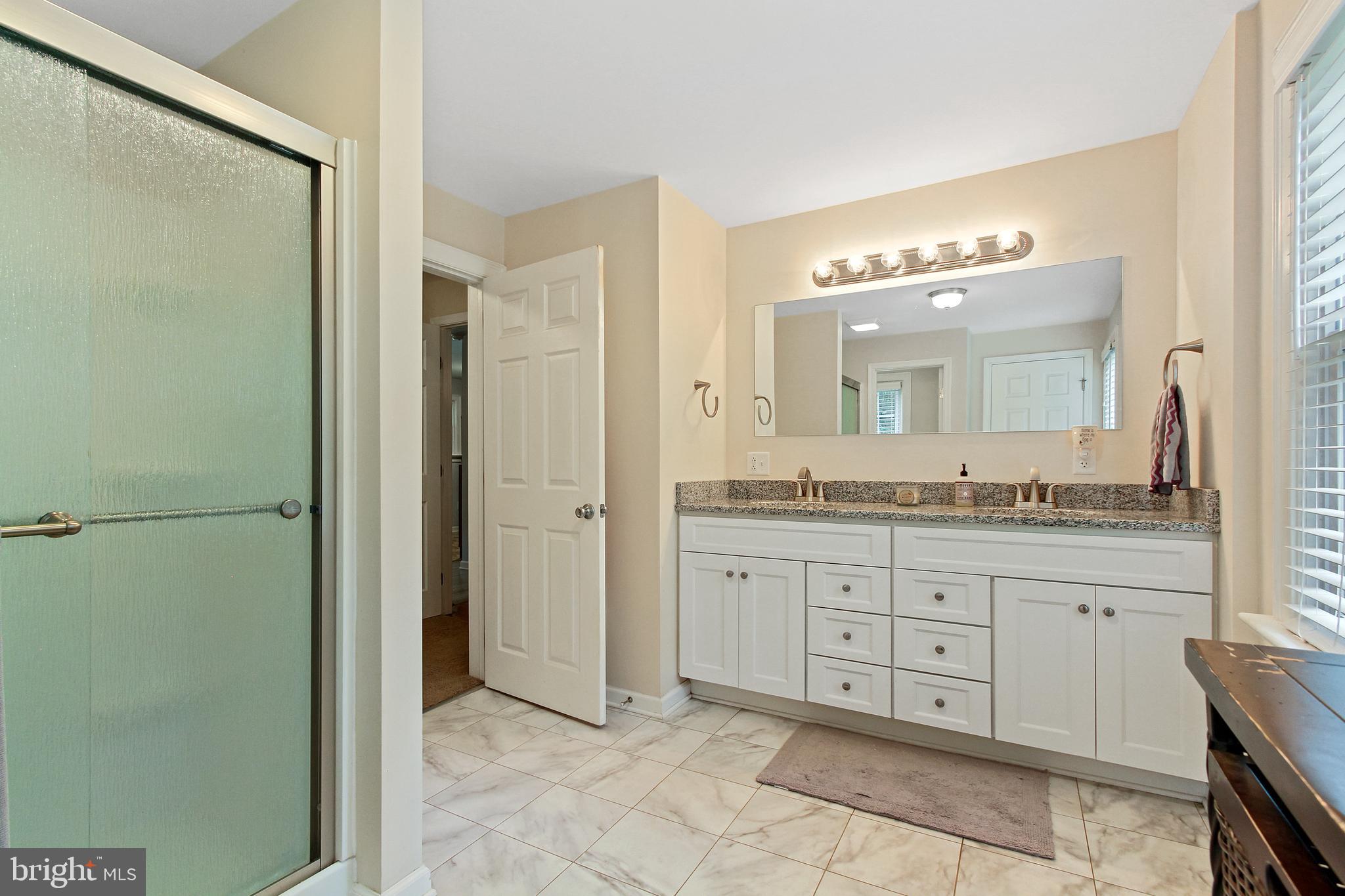 378 Chestnut Hill Road York, PA 17402 - Photo 10 of 28 Gallery Image 10